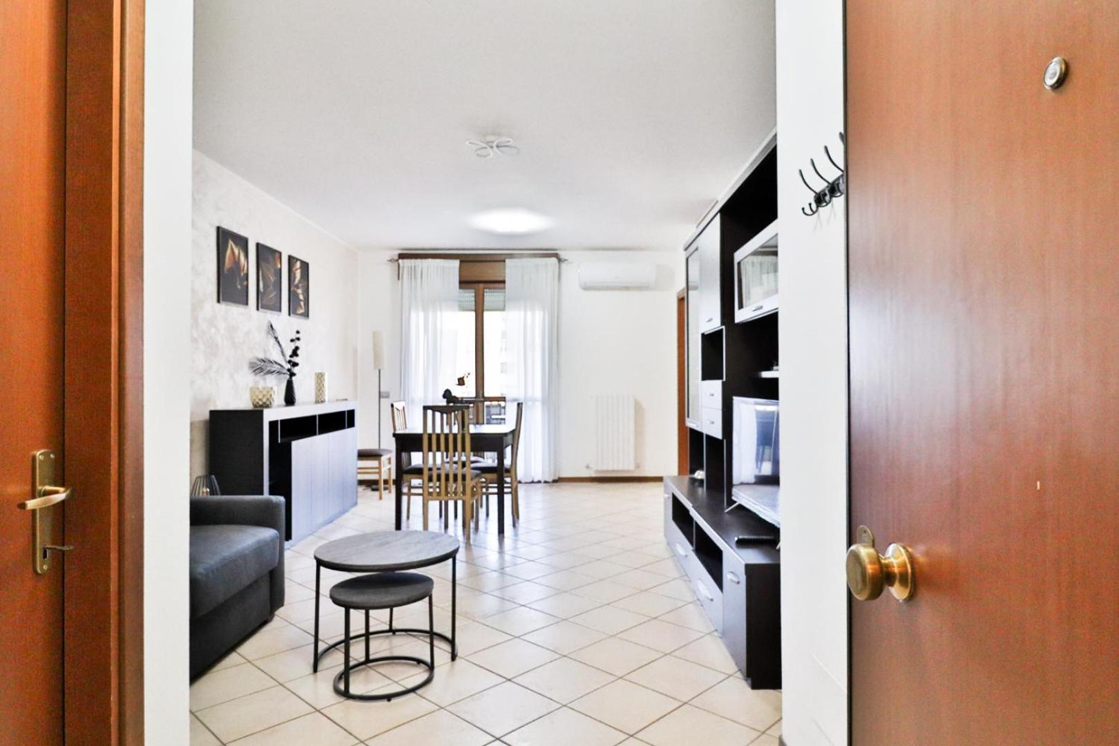 Biri'S House Apartment Reggio Emilia Ngoại thất bức ảnh