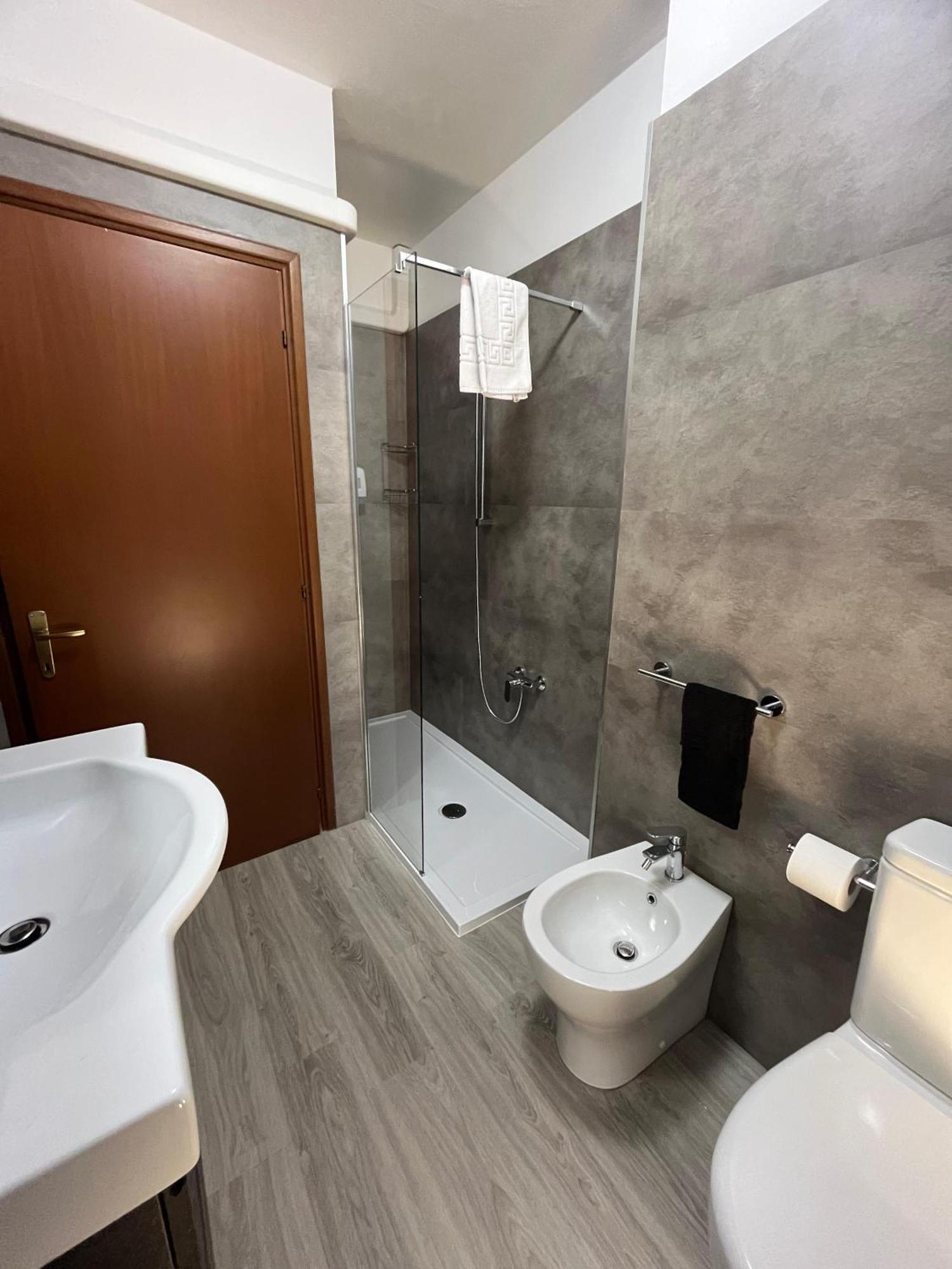 Biri'S House Apartment Reggio Emilia Ngoại thất bức ảnh