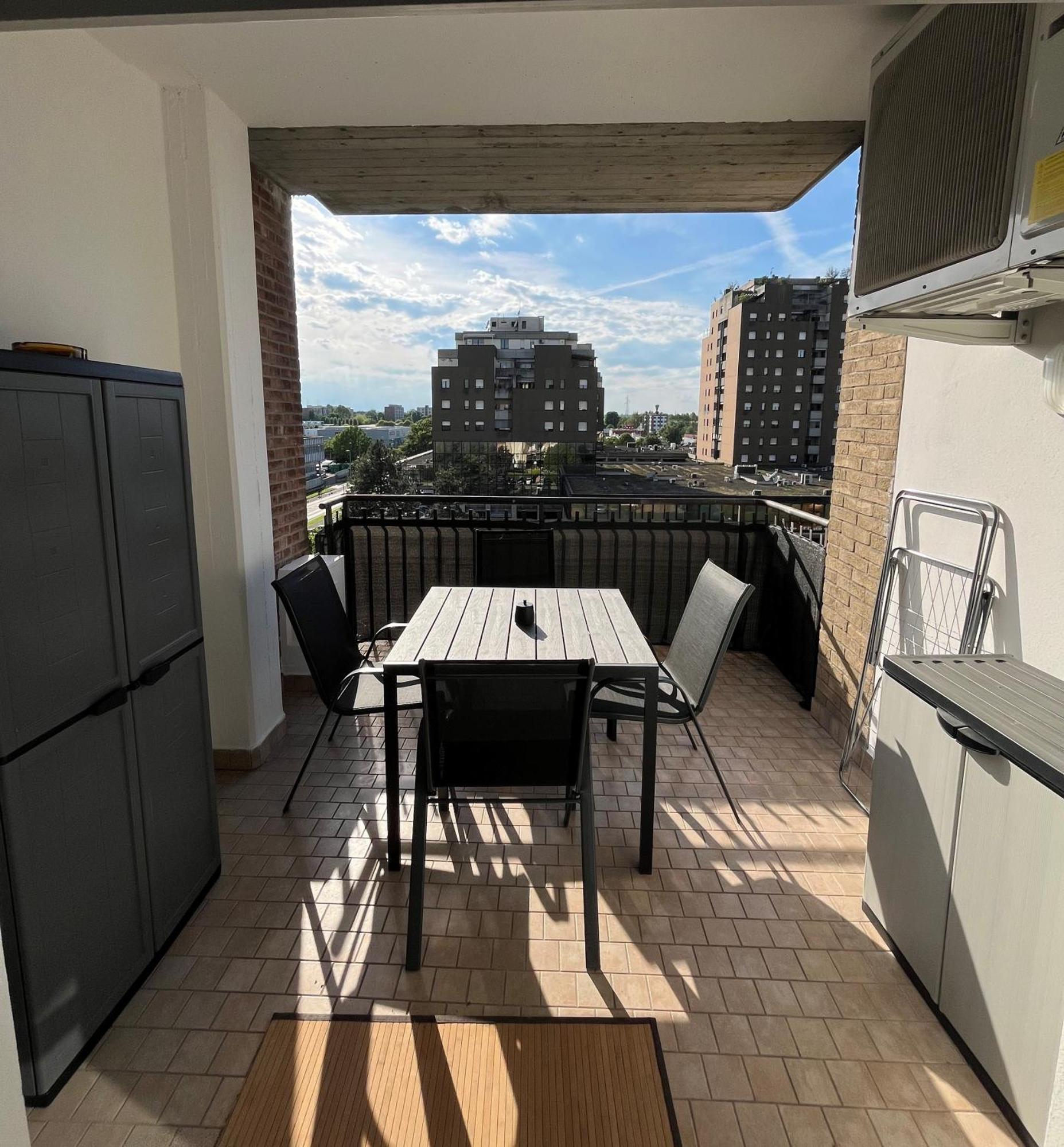 Biri'S House Apartment Reggio Emilia Ngoại thất bức ảnh